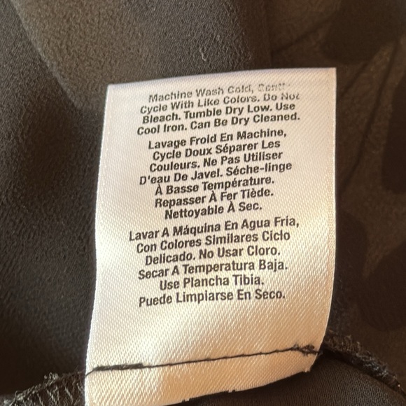 DKNY. Women’s Ivory & Black Sheer Shirt Dress. Long sleeves. Size M. But… - Picture 8 of 11